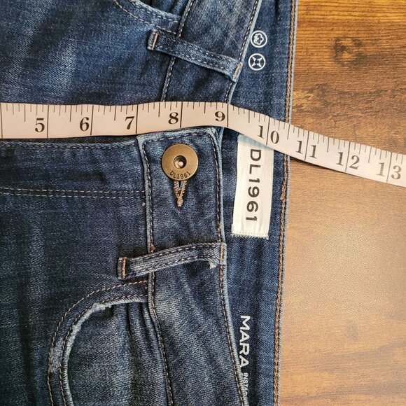 DL1961 Jeans 25 Mara Straight Ankle Instasculpt Ravine Mid Rise Fray Hem Stretch - Picture 9 of 13